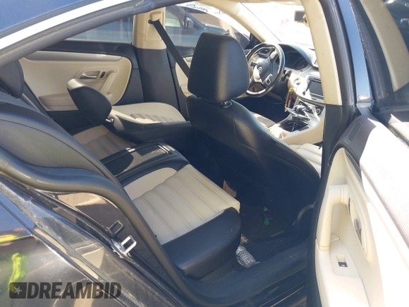 2011 Volkswagen CC Sport with VIN WVWMP7AN3BE708264, listed as a IAAI auction lot 42088964 with 1 mi miles. Bid and sale history available at carsss.com. Image 8.