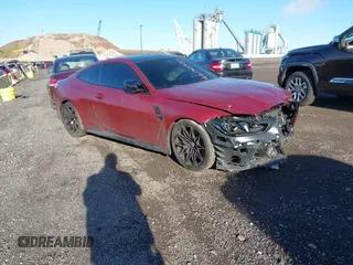 2025 BMW M4 Competition xDrive с VIN WBS33HK05SCT17492, выставлен на аукционе IAAI как лот 42132837 с пробегом 1 370 миль миль и . История ставок и продаж доступна на DreamBid. Изображение 1.