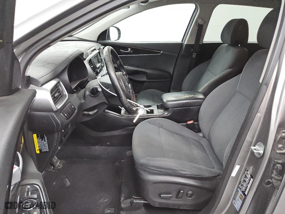 2016 Kia Sorento LX with VIN 5XYPG4A34GG043481, listed as a Copart auction lot 48506025 with 156,368 mi miles and Clean Title. Bid and sale history available at carsss.com. Image 7.