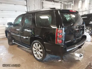 2007 GMC Yukon Denali with VIN 1GKFK63837J331088, listed as a IAAI auction lot 41842565 with NaN miles. Bid and sale history available at carsss.com. Image 3.