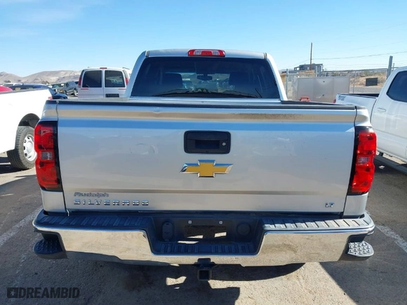 2018 Chevrolet Silverado 1500 LT with VIN 3GCPCREH6JG485041, listed as a IAAI auction lot 41125547 with 67,214 mi miles. Bid and sale history available at carsss.com. Image 17.