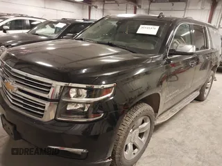 2017 Chevrolet Suburban Premier z VIN 1GNSKJKC0HR250854, wystawiony jako IAAI lot #41541476 z przebiegiem 128 231 mil mil oraz . Historia ofert i sprzedaży dostępna na DreamBid. Obrazek 17.