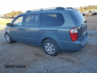 2008 Kia Sedona EX with VIN KNDMB233886214336, listed as a Copart auction lot 81980824 with 166,499 mi miles and Salvage Title. Bid and sale history available at carsss.com. Image 2.