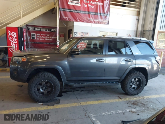 2016 Toyota 4Runner Limited with VIN JTEBU5JRXG5401670, listed as a IAAI auction lot 41866805 with 86,488 mi miles and . Bid and sale history available at DreamBid. Image 14.