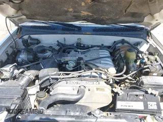 2000 Toyota 4Runner Limited with VIN JT3GN87R1Y0164022, listed as a IAAI auction lot 41990999 with 337,094 mi miles and . Bid and sale history available at DreamBid. Image 10.