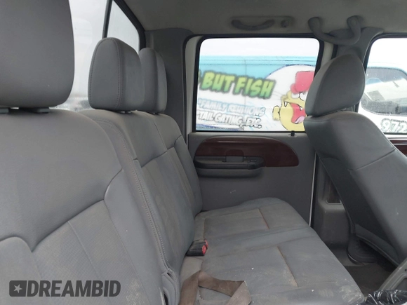 2006 Ford Super Duty F-250 XL with VIN 1FTSW20P16EB23642, listed as a IAAI auction lot 41012205 with 134,178 mi miles. Bid and sale history available at carsss.com. Image 8.