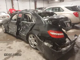 2010 Mercedes-Benz E 550 Luxury with VIN WDDHF7CB9AA049027, listed as a IAAI auction lot 41580437 with 161,184 mi miles and . Bid and sale history available at DreamBid. Image 3.