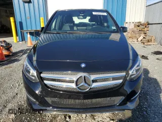 2015 Mercedes-Benz B B 250 Sports Tourer with VIN WDDMH4EB8FJ360945, listed as a Copart auction lot 75565324 with 151,998 mi miles and Non Repairable. Bid and sale history available at carsss.com. Image 5.