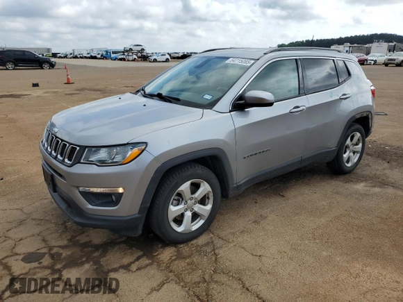 2019 Jeep Compass Altitude z VIN 3C4NJCBBXKT652245, wystawiony jako Copart lot #54715085 z przebiegiem 137 321 mil mil oraz Szkoda całkowita • Salvage title. Historia ofert i sprzedaży dostępna na DreamBid. Obrazek 1.