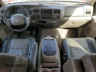 2003 Ford Excursion z VIN 1FMSU45F53EA92386, wystawiony jako Copart lot #47809505 z przebiegiem 147 603 mil mil oraz Szkoda całkowita • Salvage title. Historia ofert i sprzedaży dostępna na DreamBid. Obrazek 8.