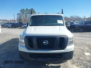 2020 Nissan NV Cargo SV z VIN 1N6BF0KM5LN809313, wystawiony jako IAAI lot #41863076 z przebiegiem 127 505 mil mil oraz . Historia ofert i sprzedaży dostępna na DreamBid. Obrazek 12.