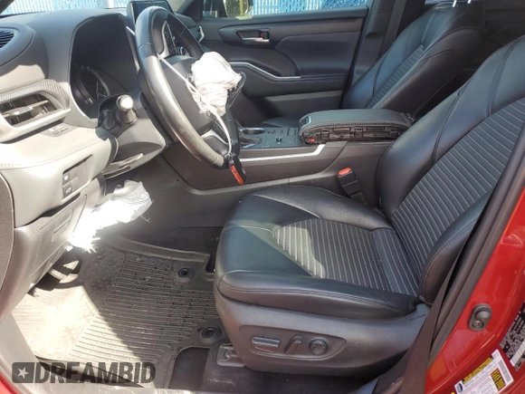 2022 Toyota Highlander XSE with VIN 5TDLZRAH7NS131474, listed as a Copart auction lot 51519625 with 74,070 mi miles and Salvage title. Bid and sale history available at DreamBid. Image 7.