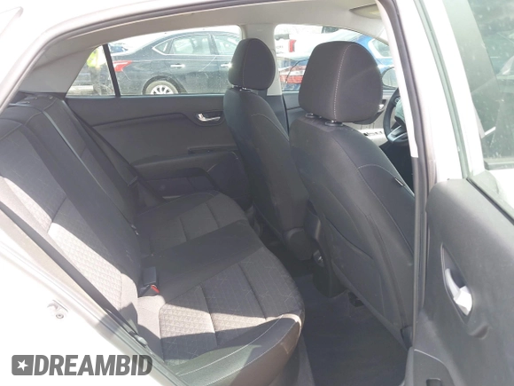 2023 Kia Rio S z VIN 3KPA24AD7PE550899, wystawiony jako IAAI lot #41882407 z przebiegiem 24 966 mil mil oraz . Historia ofert i sprzedaży dostępna na DreamBid. Obrazek 8.