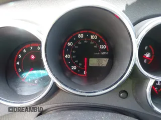 2006 Pontiac Vibe with VIN 5Y2SL65876Z452775, listed as a IAAI auction lot 42506435 with 180,042 mi miles and . Bid and sale history available at DreamBid. Image 7.