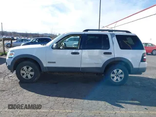 2006 Ford Explorer XLT with VIN 1FMEU73E66UA65376, listed as a IAAI auction lot 41732222 with 203,086 mi miles. Bid and sale history available at carsss.com. Image 14.