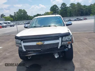 2013 Chevrolet Tahoe LT с VIN 1GNSCBE07DR328268, выставлен на аукционе IAAI как лот 42696221 с пробегом 149 785 миль миль и . История ставок и продаж доступна на DreamBid. Изображение 12.