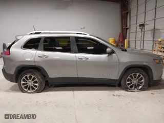 2019 Jeep Cherokee Altitude with VIN 1C4PJLLB6KD316489, listed as a IAAI auction lot 41578504 with 120,543 mi miles. Bid and sale history available at carsss.com. Image 13.