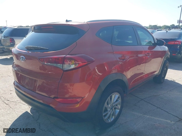 2017 Hyundai Tucson SE Plus with VIN KM8J33A40HU318652, listed as a IAAI auction lot 42092018 with 249,498 mi miles. Bid and sale history available at carsss.com. Image 4.