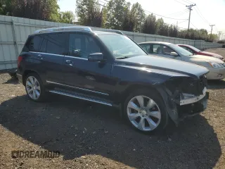 2010 Mercedes-Benz GLK 350 with VIN WDCGG8HB9AF314513, listed as a Copart auction lot 71372344 with 187,657 mi miles and Salvage Title. Bid and sale history available at DreamBid. Image 4.