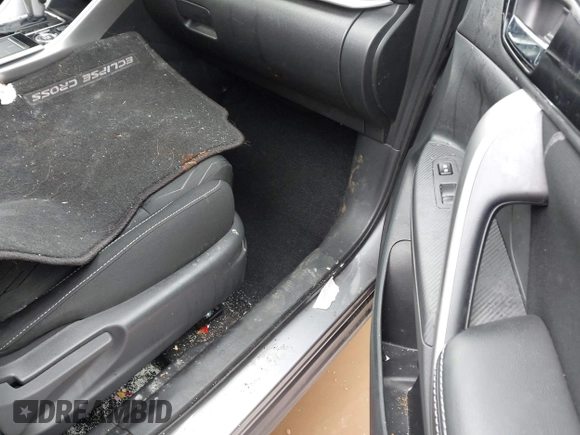 2019 Mitsubishi Eclipse Cross SE с VIN JA4AT5AA0KZ023948, выставлен на аукционе IAAI как лот 41722902 с пробегом Не указан миль и . История ставок и продаж доступна на DreamBid. Изображение 5.