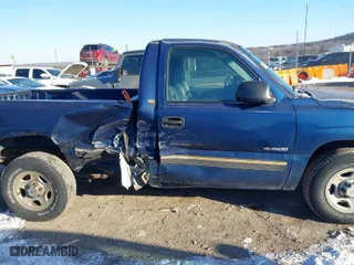 2002 Chevrolet Silverado 1500 with VIN 1GCEC14W72Z101617, listed as a IAAI auction lot 41618287 with 62,958 mi miles. Bid and sale history available at carsss.com. Image 13.