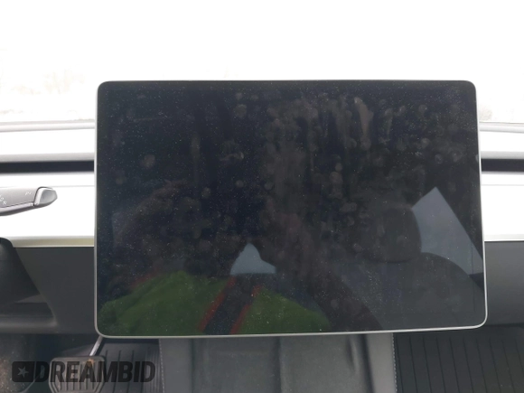 2023 Tesla Model 3 z VIN 5YJ3E1EA4PF384642, wystawiony jako IAAI lot #41496074 z przebiegiem 10 860 mil mil oraz . Historia ofert i sprzedaży dostępna na DreamBid. Obrazek 17.