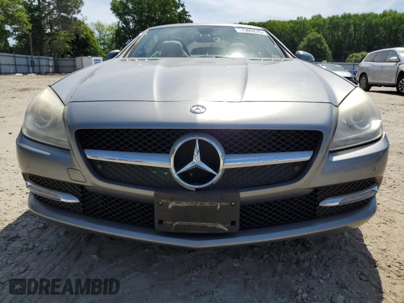 2012 Mercedes-Benz SLK 350 с VIN WDDPK5HA2CF028537, выставлен на аукционе Copart как лот 57309275 с пробегом 88 214 миль миль и Списание • Salvage title. История ставок и продаж доступна на DreamBid. Изображение 5.