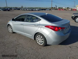 2012 Hyundai Elantra Limited with VIN 5NPDH4AEXCH067496, listed as a IAAI auction lot 41852241 with 177,248 mi miles. Bid and sale history available at carsss.com. Image 3.