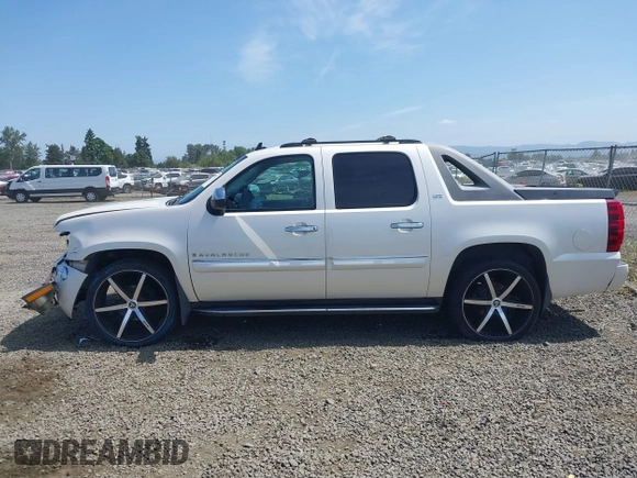 2008 Chevrolet Avalanche 3LT with VIN 3GNFK12328G218148, listed as a IAAI auction lot 42473513 with 179,954 mi miles and . Bid and sale history available at DreamBid. Image 14.