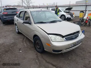2007 Ford Focus S with VIN 1FAFP34N87W298159, listed as a IAAI auction lot 41504591 with 1 mi miles. Bid and sale history available at carsss.com. Image 1.