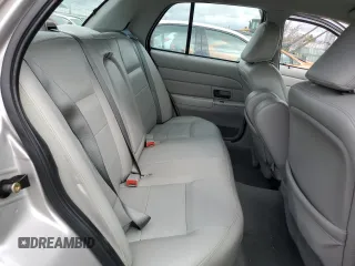 2004 Ford Crown Victoria LX с VIN 2FAHP74W04X168238, выставлен на аукционе Copart как лот 50842995 с пробегом 63 313 миль миль и Списание • Salvage title. История ставок и продаж доступна на DreamBid. Изображение 10.