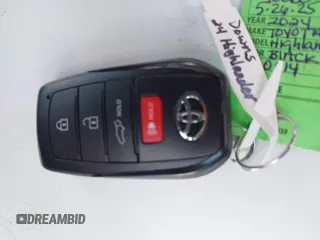 2024 Toyota Highlander LE with VIN 5TDKDRBH7RS540914, listed as a IAAI auction lot 42552324 with 20,487 mi miles and . Bid and sale history available at DreamBid. Image 11.