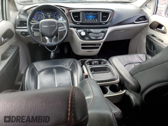 2018 Chrysler Pacifica Touring L with VIN 2C4RC1BGXJR131734, listed as a Copart auction lot 87932215 with 72,072 mi miles and Salvage Title. Bid and sale history available at DreamBid. Image 8.