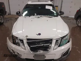 2011 Saab 9-4X z VIN 3G0FNREY2BS800502, wystawiony jako IAAI lot #41635119 z przebiegiem 204 671 mil mil oraz . Historia ofert i sprzedaży dostępna na DreamBid. Obrazek 12.