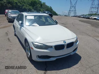 2013 BMW 3 Series 328i z VIN WBA3A5G51DNP26366, wystawiony jako IAAI lot #42562204 z przebiegiem 178 561 mil mil oraz . Historia ofert i sprzedaży dostępna na DreamBid. Obrazek 15.