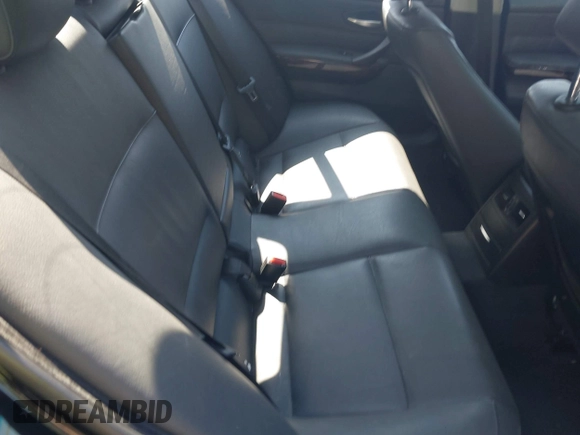2007 BMW 3 Series 328xi с VIN WBAVC93557KX61238, выставлен на аукционе IAAI как лот 40251584 с пробегом 133 587 миль миль и . История ставок и продаж доступна на DreamBid. Изображение 8.