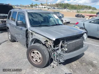 2015 Jeep Patriot Sport with VIN 1C4NJPBB7FD402500, listed as a IAAI auction lot 41912943 with NaN miles. Bid and sale history available at carsss.com. Image 1.