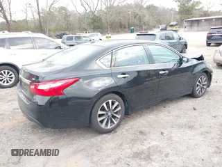 2017 Nissan Altima SR with VIN 1N4AL3AP9HC151072, listed as a IAAI auction lot 41712818 with 123,790 mi miles and . Bid and sale history available at DreamBid. Image 4.