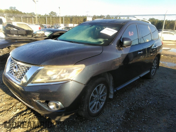 2015 Nissan Pathfinder SV with VIN 5N1AR2MN7FC697066, listed as a IAAI auction lot 39068545 with 230,971 mi miles and . Bid and sale history available at DreamBid. Image 2.