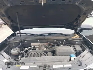 2018 Volkswagen Atlas SEL Premium z VIN 1V2NR2CAXJC554740, wystawiony jako IAAI lot #41773681 z przebiegiem 83 296 mil mil oraz . Historia ofert i sprzedaży dostępna na DreamBid. Obrazek 10.