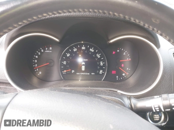 2014 Kia Sorento SX Limited with VIN 5XYKWDA72EG532135, listed as a IAAI auction lot 41452032 with 104,252 mi miles. Bid and sale history available at carsss.com. Image 15.