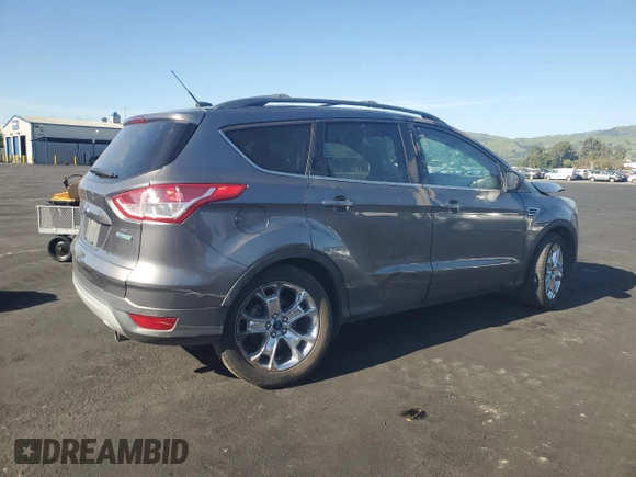 2013 Ford Escape SE с VIN 1FMCU0G98DUC62607, выставлен на аукционе Copart как лот 52754835 с пробегом Не указан миль и Списание • Salvage title. История ставок и продаж доступна на DreamBid. Изображение 3.