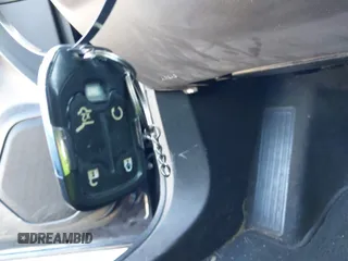 2017 GMC Acadia SLE z VIN 1GKKNKLA6HZ304990, wystawiony jako IAAI lot #40560997 z przebiegiem 93 700 mil mil oraz . Historia ofert i sprzedaży dostępna na DreamBid. Obrazek 11.