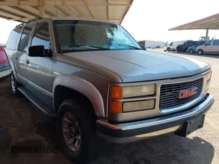 1999 GMC Suburban with VIN 3GKFK16R8XG501843, listed as a IAAI auction lot 42467263 with Not provided miles and . Bid and sale history available at DreamBid. Image 1.