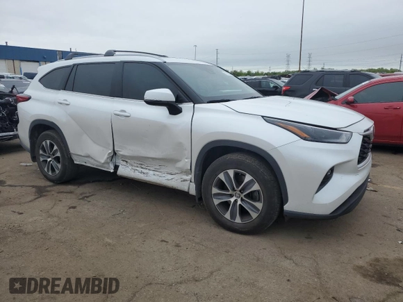 2023 Toyota Highlander L with VIN 5TDKDRAH4PS049246, listed as a Copart auction lot 57025305 with 9,848 mi miles and Salvage title. Bid and sale history available at DreamBid. Image 4.