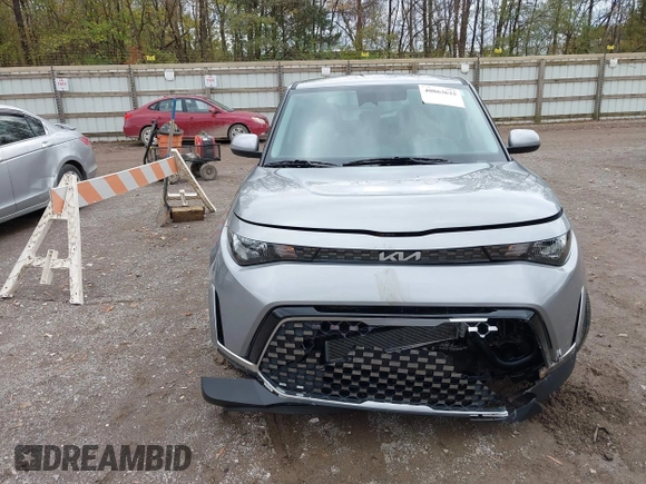 2024 Kia Soul EX with VIN KNDJ33AU8R7905962, listed as a IAAI auction lot 40863625 with 10,224 mi miles. Bid and sale history available at carsss.com. Image 12.