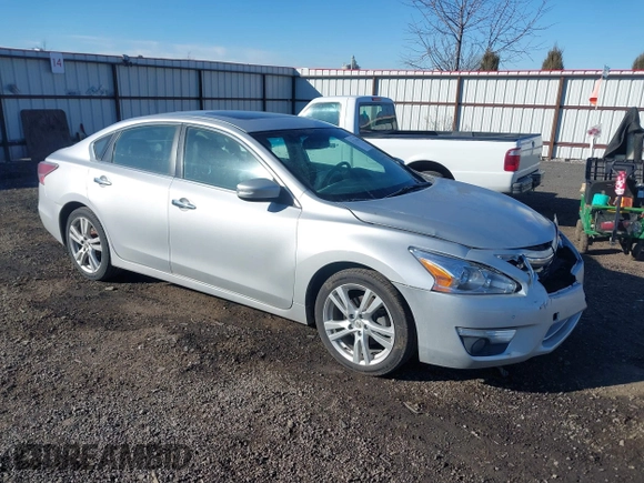 2015 Nissan Altima SL with VIN 1N4BL3AP1FC492600, listed as a IAAI auction lot 41724989 with 91,503 mi miles and . Bid and sale history available at carsss.com. Image 1.