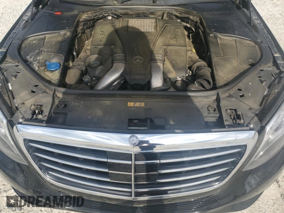 2015 Mercedes-Benz S 550 z VIN WDDUG8FB8FA158390, wystawiony jako Copart lot #56167545 z przebiegiem 124 243 mil mil oraz Szkoda całkowita • Salvage title. Historia ofert i sprzedaży dostępna na DreamBid. Obrazek 11.
