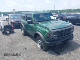 2022 Ford Bronco with VIN 1FMDE5AP3NLB62959, listed as a IAAI auction lot 42636180 with 33,827 mi miles and . Bid and sale history available at DreamBid. Image 1.