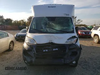 2023 Ram ProMaster z VIN 3C7WRVMG3PE556005, wystawiony jako Copart lot #77756434 z przebiegiem 10 827 mil mil oraz Szkody całkowita. Historia ofert i sprzedaży dostępna na DreamBid. Obrazek 5.